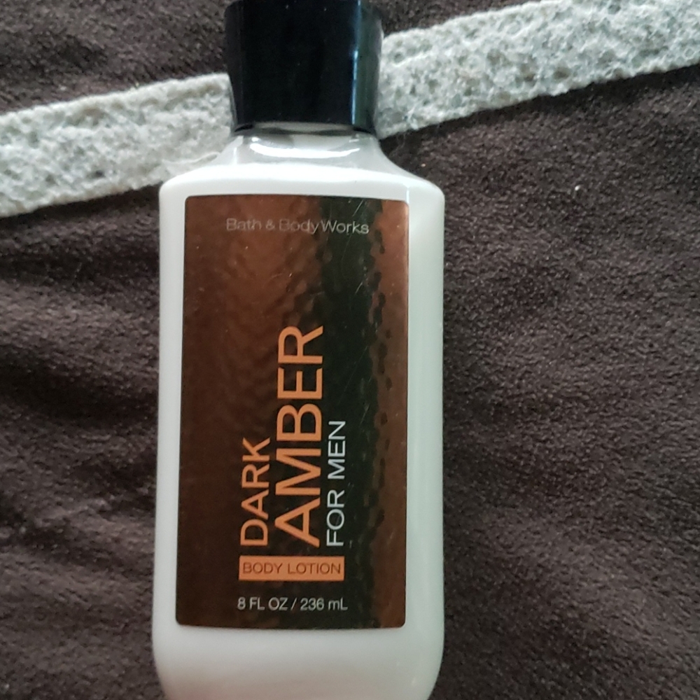 Dark Amber for Men body lotion